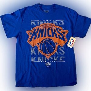 New York Knicks vintage tee size Large with tags
